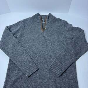 Men's Kangtega Quarter Zip Sweater Gray in Medium